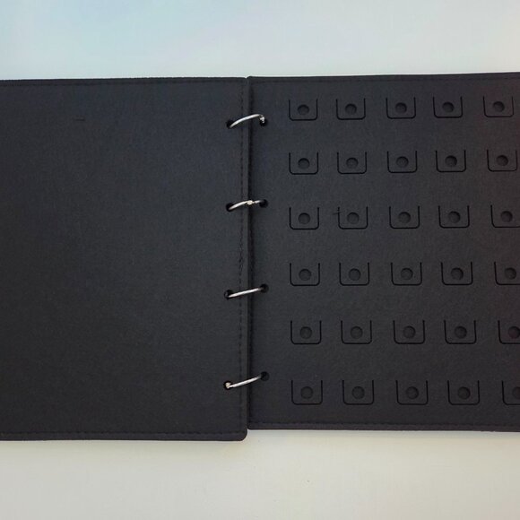 Crocs Jibbitz Charm Organizer Binder – Black - Picture 5 of 7